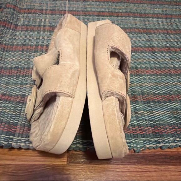 Vince Women's Glyn Shearling Slide Sandals US Size 9M - Picture 3 of 6